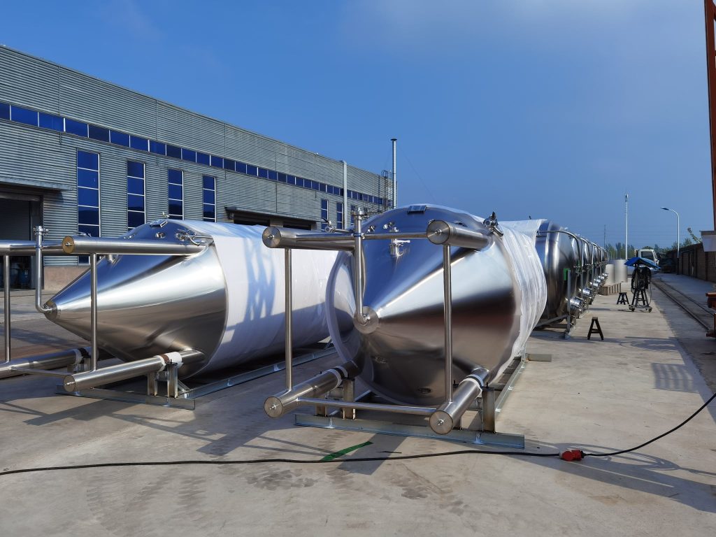 100HL beer fermenter